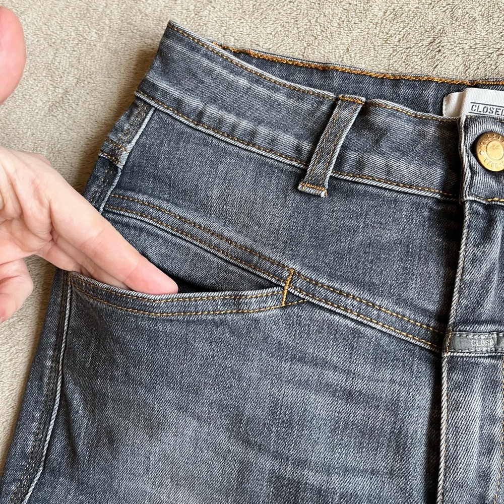 CLOSED Denim Skinny Pusher Jeans - Picture 6 of 14